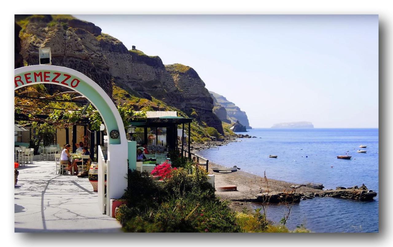 Golden Stone Santorini Suites Akrotírion Eksteriør billede