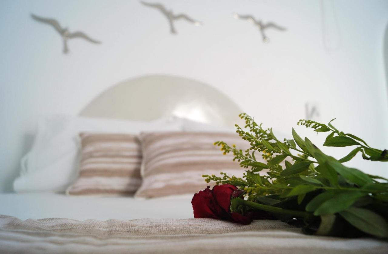 Golden Stone Santorini Suites Akrotírion Eksteriør billede