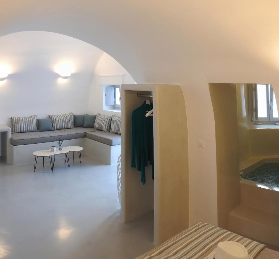 Golden Stone Santorini Suites Akrotírion Eksteriør billede