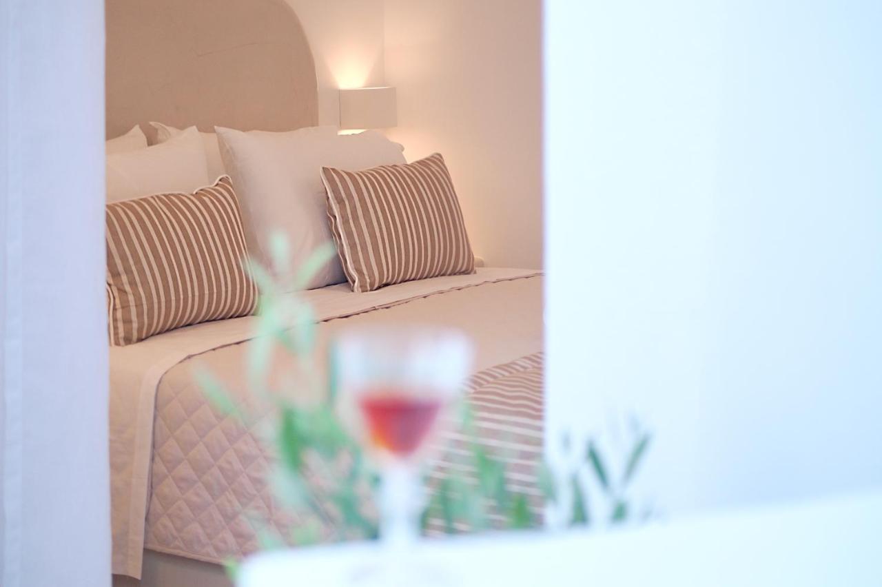Golden Stone Santorini Suites Akrotírion Eksteriør billede